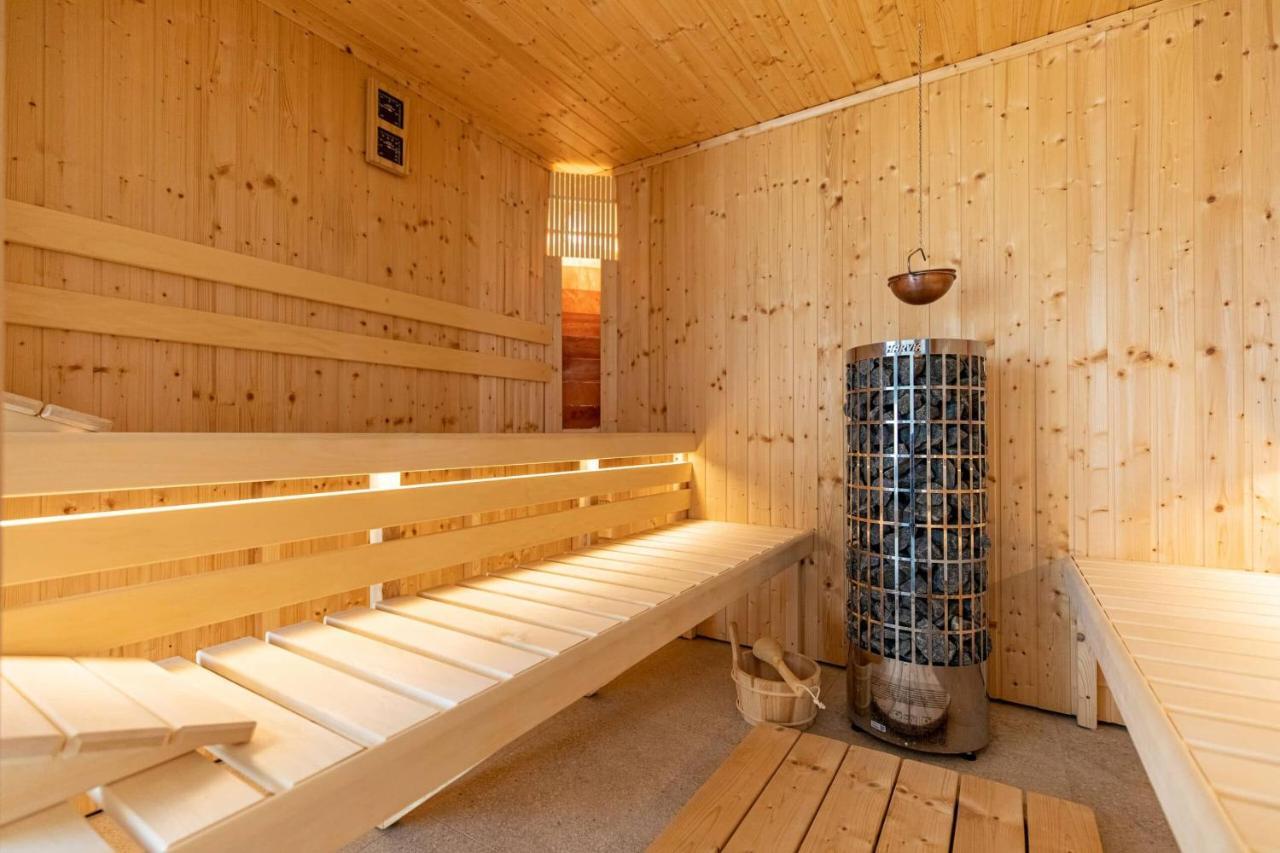 Aszuvilag Rezidencia With Sauna & Jacuzzi Legyesbenye Exterior photo