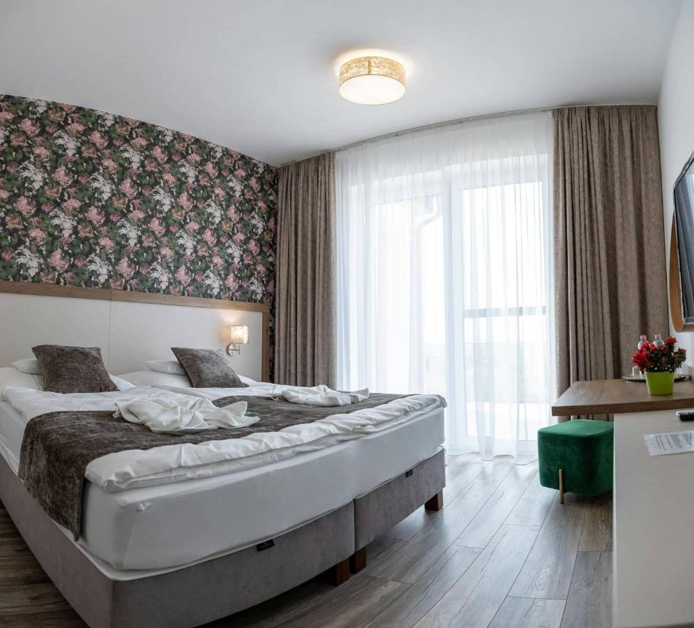 Aszuvilag Rezidencia With Sauna & Jacuzzi Legyesbenye Exterior photo