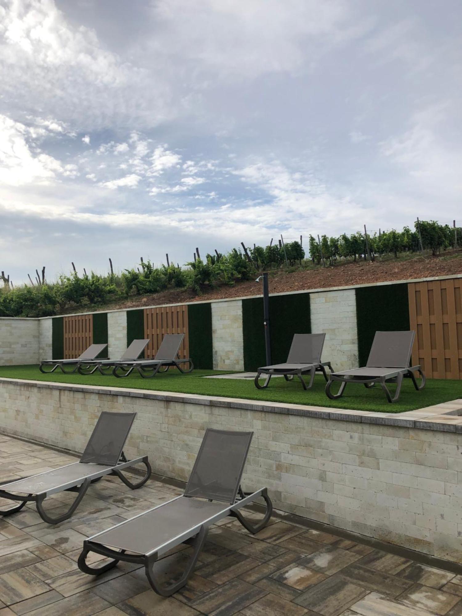 Aszuvilag Rezidencia With Sauna & Jacuzzi Legyesbenye Exterior photo