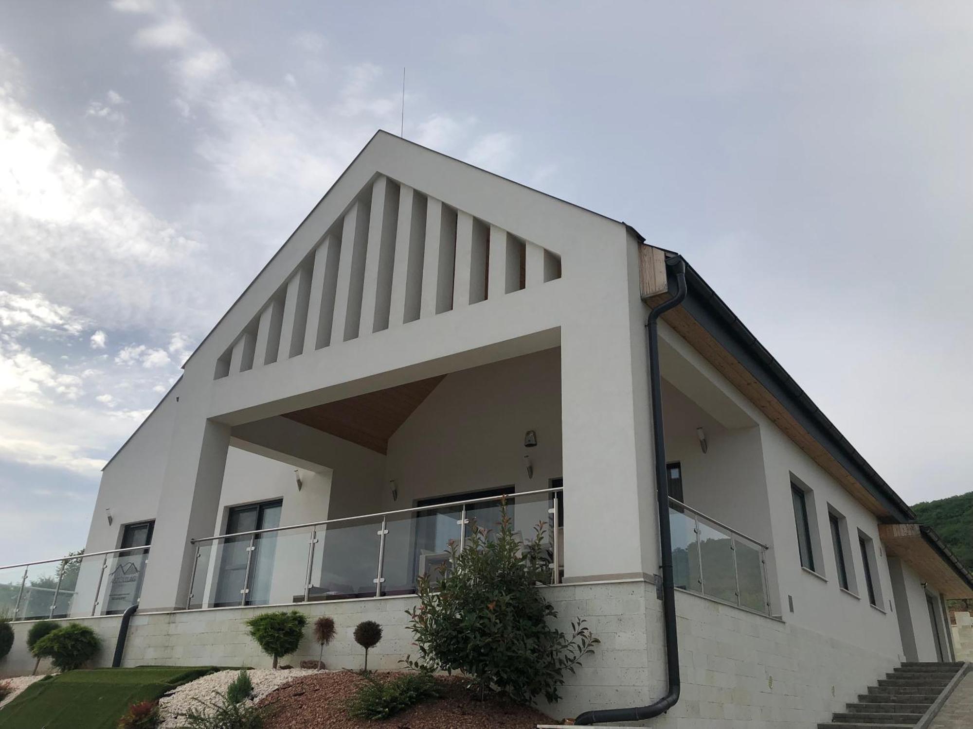 Aszuvilag Rezidencia With Sauna & Jacuzzi Legyesbenye Exterior photo